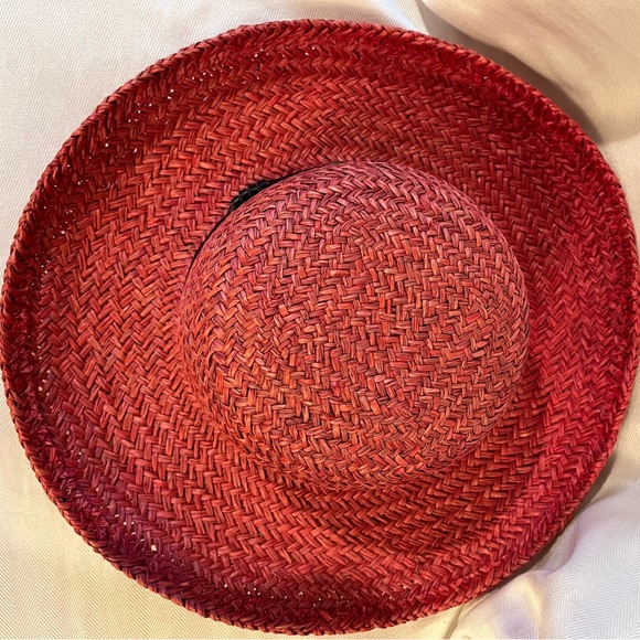Scala wide brim red straw hat, 57cm, leather band with Scala emblem. - Picture 6 of 6